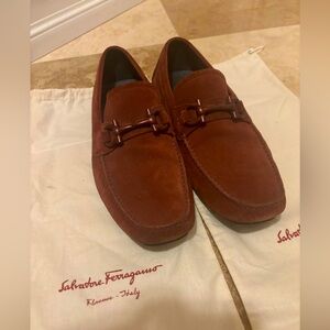 Salvatore Ferragamo Mens Red Suede Driver Shoes